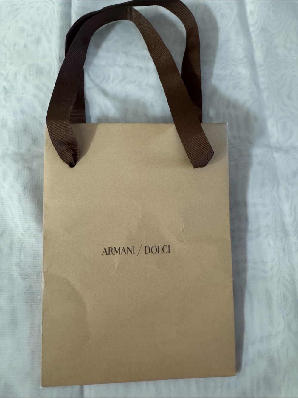 ARMANI/DOLCI Collection, New York — 💯% Authentic paper mini shopping Gift Bag.